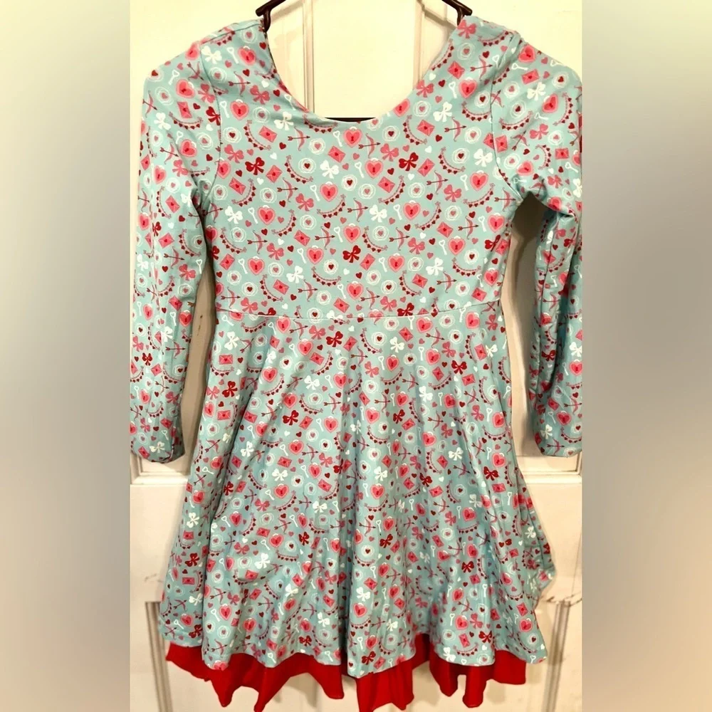 Evie's Closet Reversible Holiday Christmas Valentines Dress - Size 7